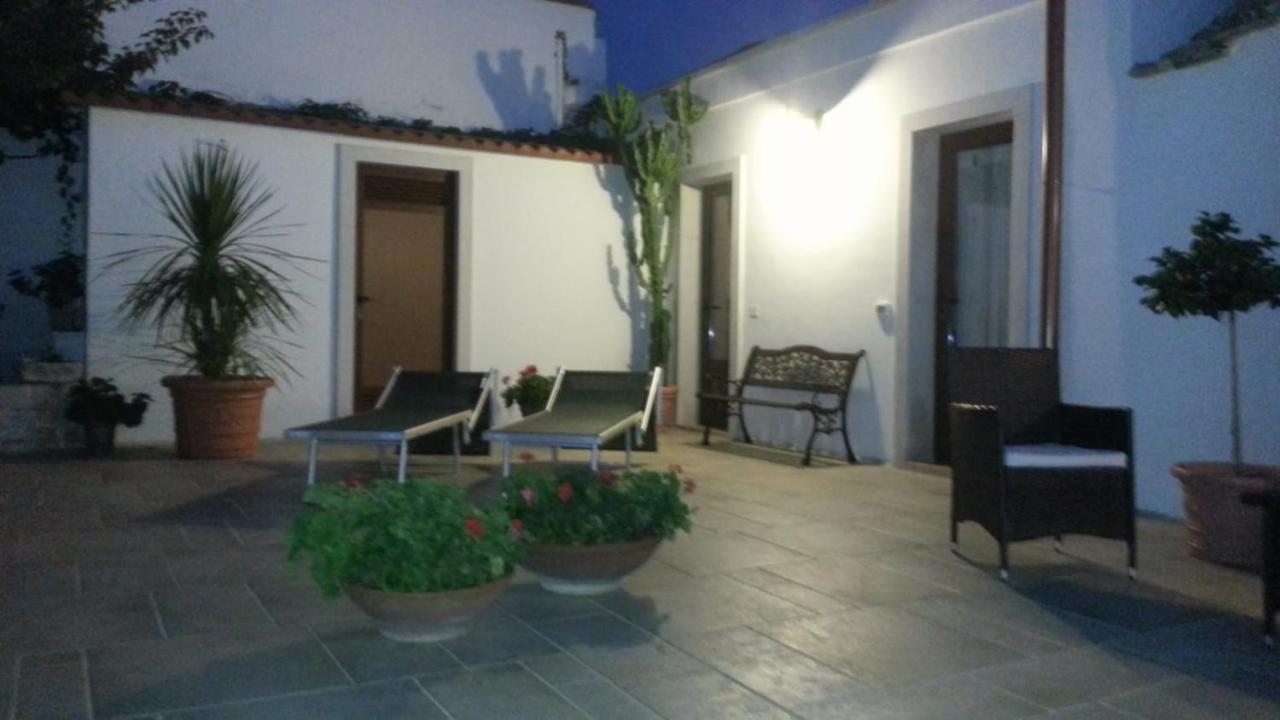 Le Corti Del Casale Acomodação com café da manhã Alberobello Exterior foto